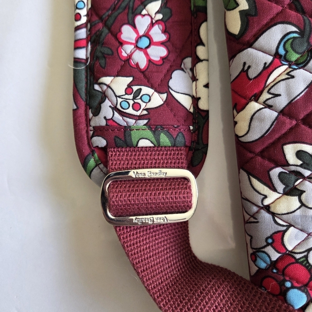 Vera Bradley Traveler Bag In Bordeaux Blooms. - Picture 8 of 11